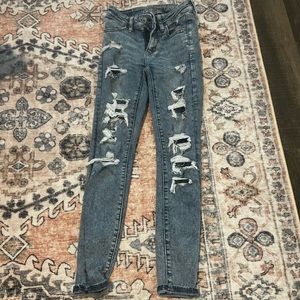 American Eagle distressed jeggings